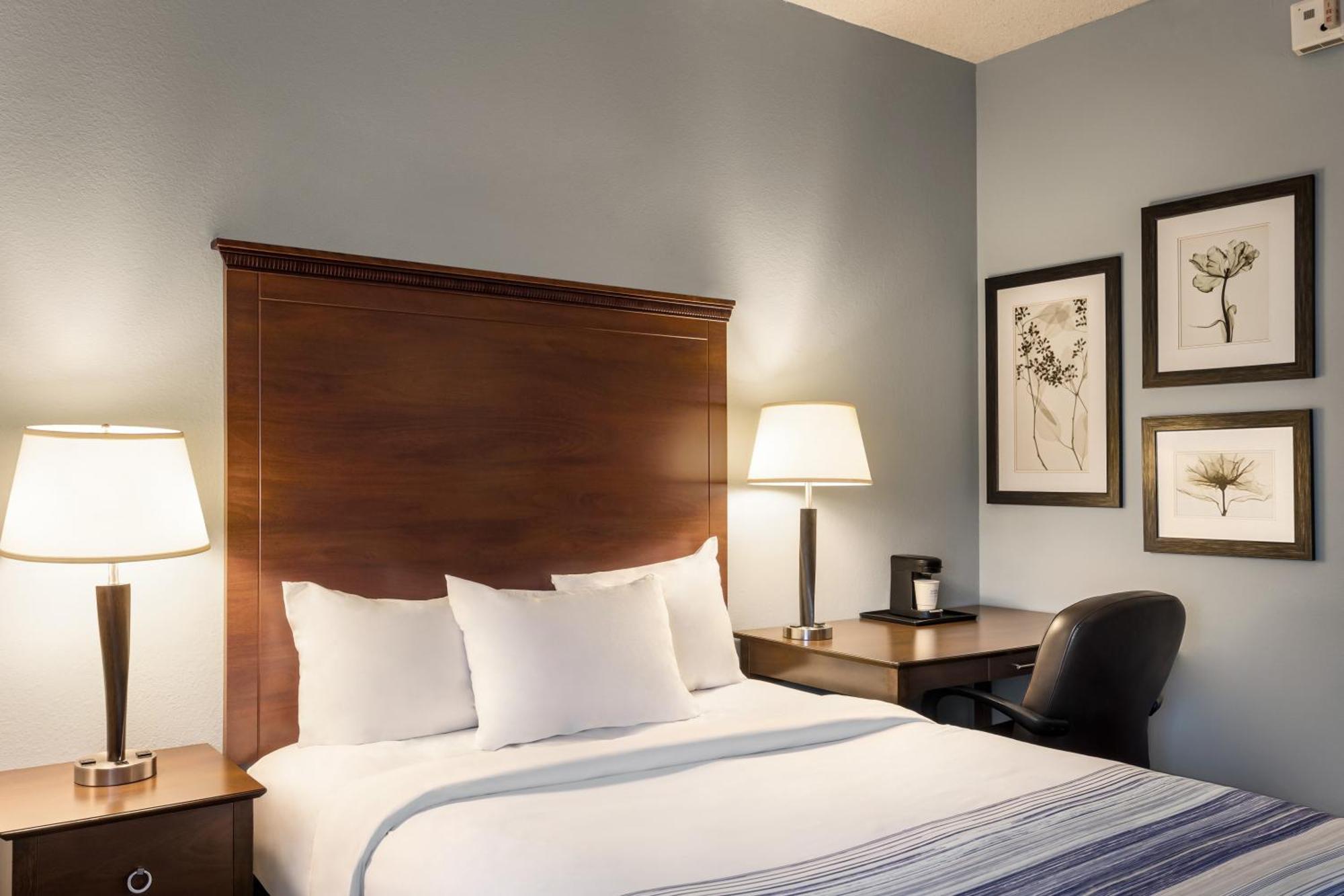 Americinn By Wyndham Madison West Eksteriør billede