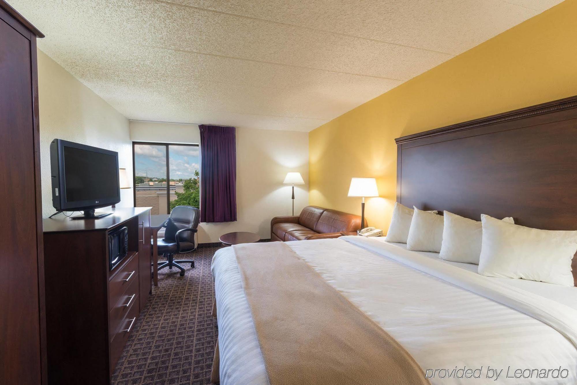 Americinn By Wyndham Madison West Eksteriør billede