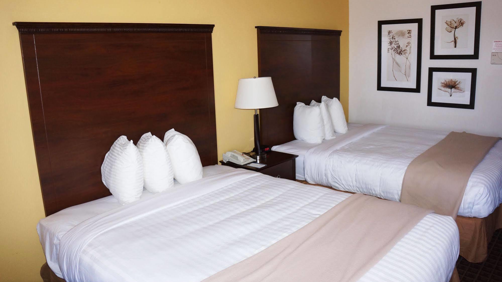 Americinn By Wyndham Madison West Eksteriør billede